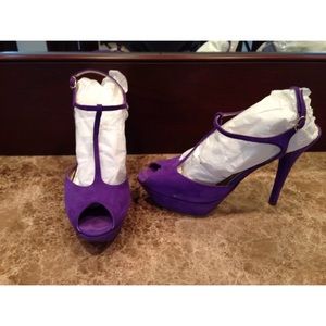 BADGLEY MISCHKA PURPLE SUEDE PEEP TOE HEEL